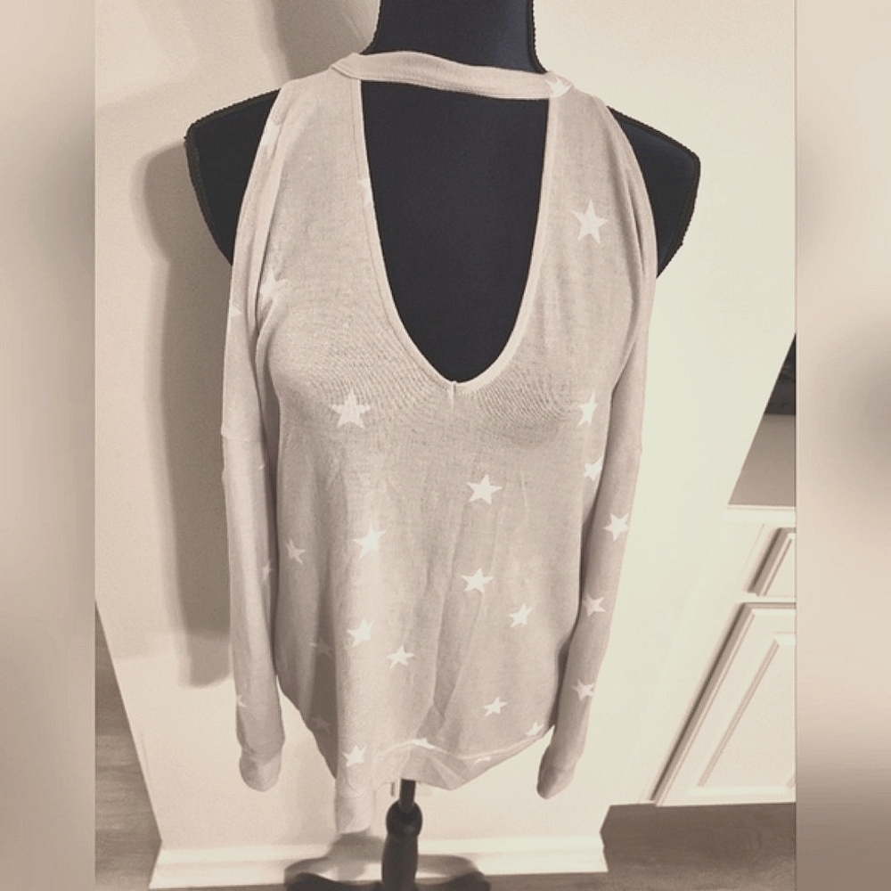 Off-the-Shoulder Star Sweater - Gray